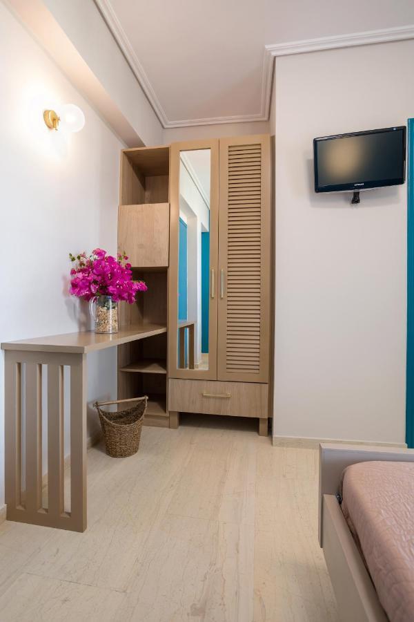 Vallia's Seaview Complex